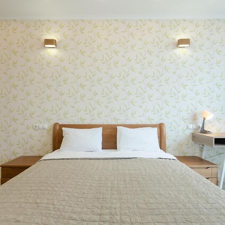Petrovdom Apartments 3-143 In Rc Central Park, 7 John Mccain Street Киев Екстериор снимка